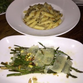 Gluten-free pasta and asparagus from Gran Morsi